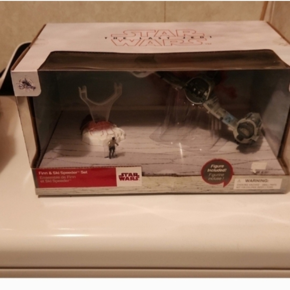 Star Wars Finn & Ski Speeder Set